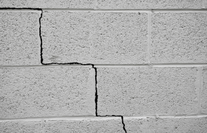 basement-wall-crack-barrington