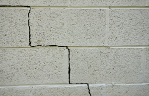 crack-in-home-foundation