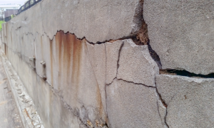 foundation-crack-concrete